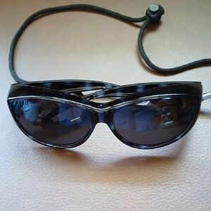 Stylish Black Sunglasses